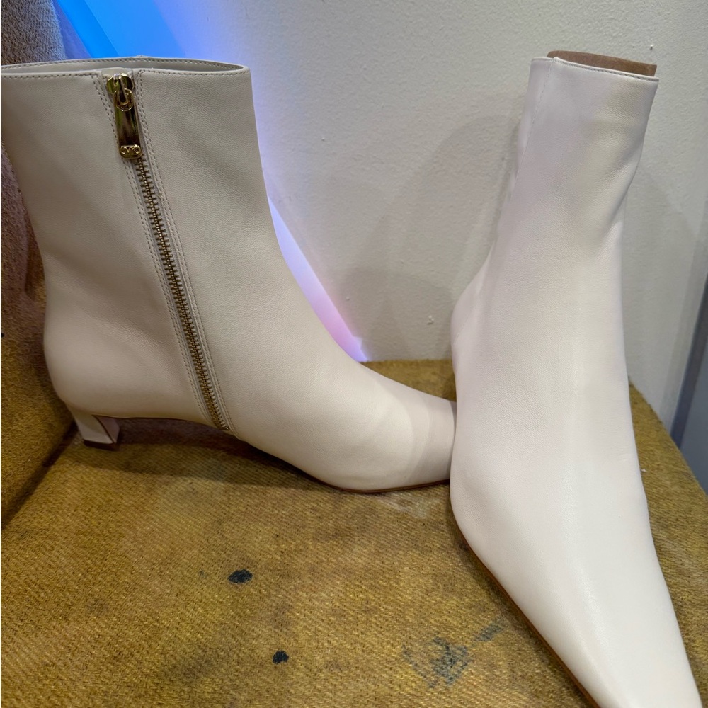 Michael Kors Cream Pointed Toe Ankle Booties with Side Zip